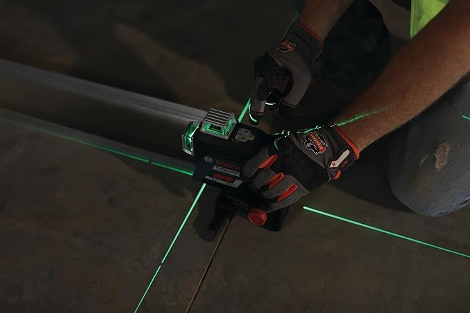Bosch GLL3-330CG 360-Degree Three-Plane Alignment Line Laser – Precision Laser Level with Green Beam for Professional Use